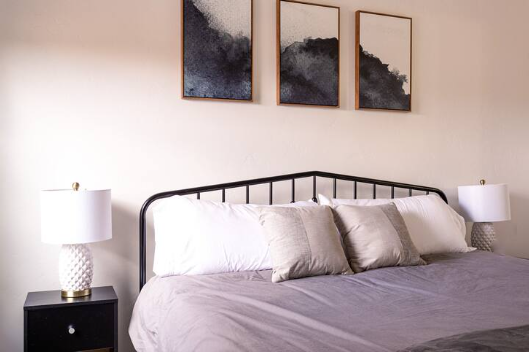 Master suite bed detail