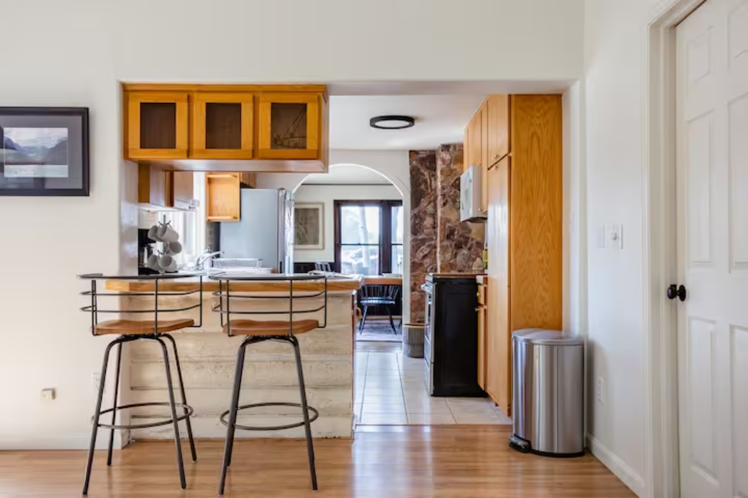 Kitchen with breakfast bar seating